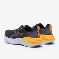 ASICS Novablast 4