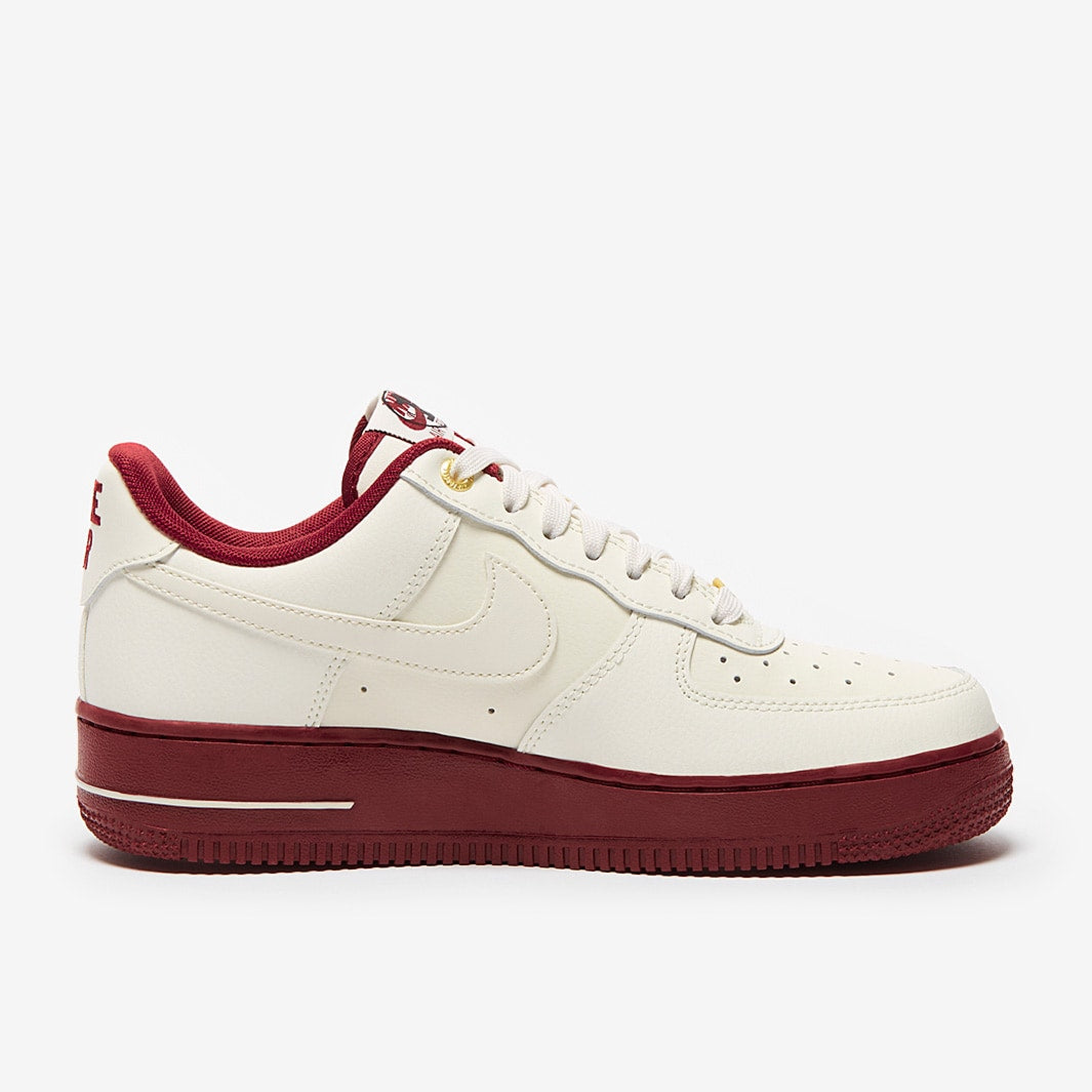 Nike Womens Air Force 1 07 SE