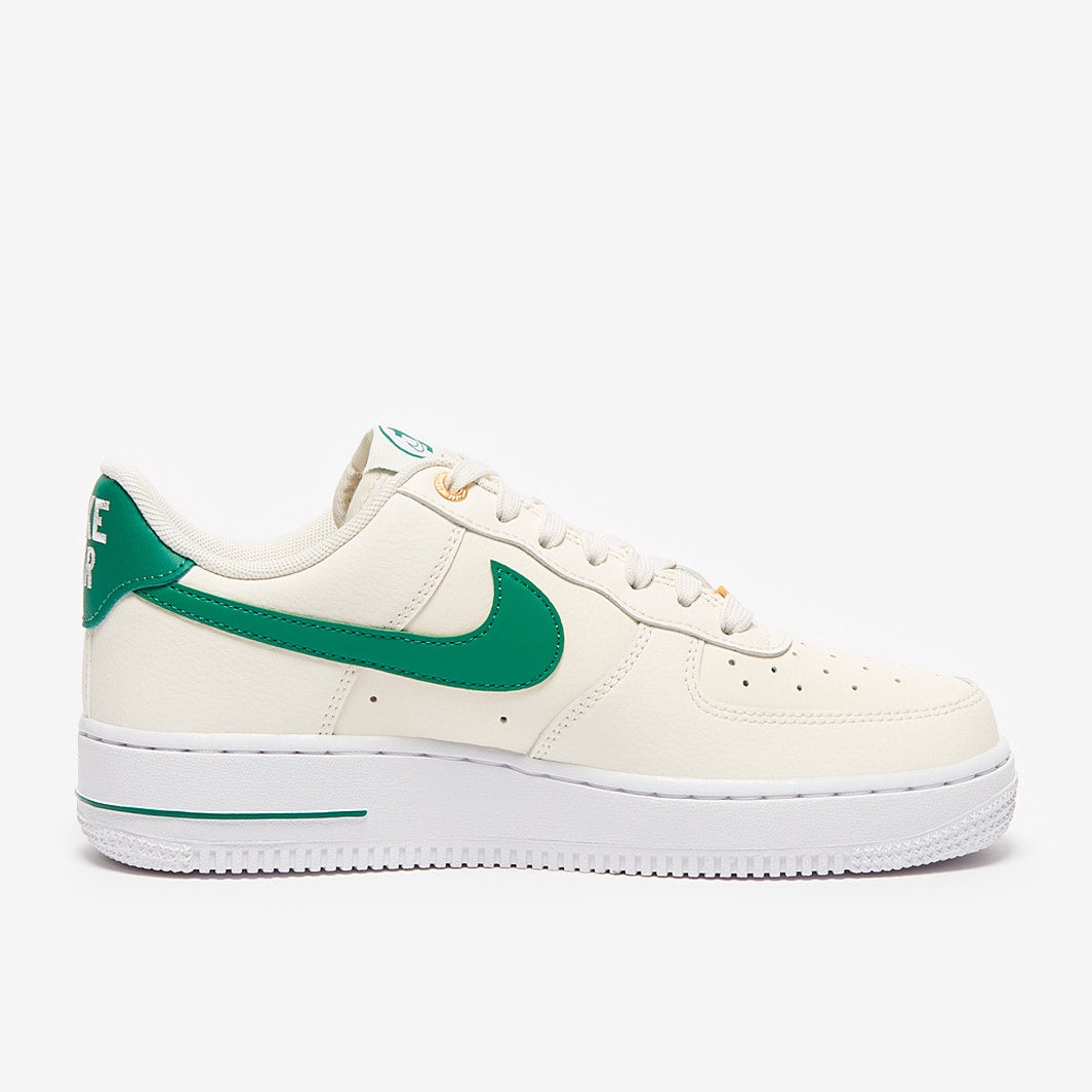 Nike Womens Air Force 1 07 SE