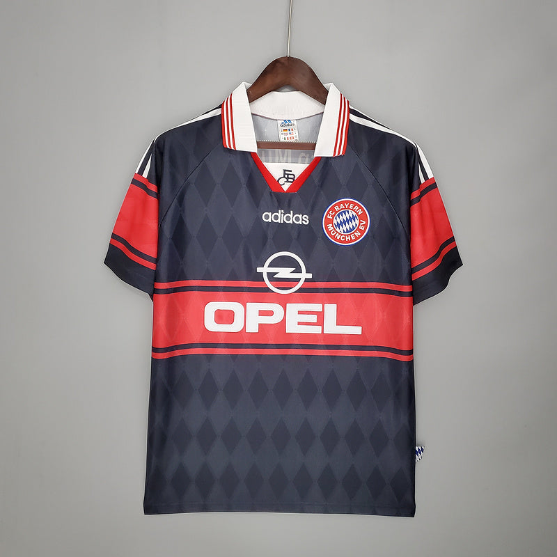 Bayern Munich 1997-99 Kit